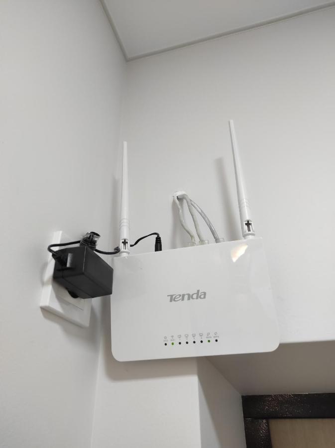 2 Комнатная С Новым Ремонтом, Кондиционером, В Самом Центре Riwne Exterior foto